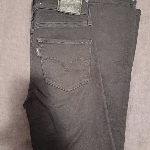 LevisJeans - Picture 2 of 4